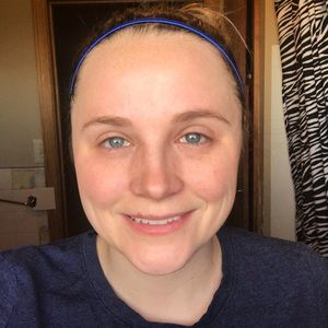 Meet your Posher, Carrie